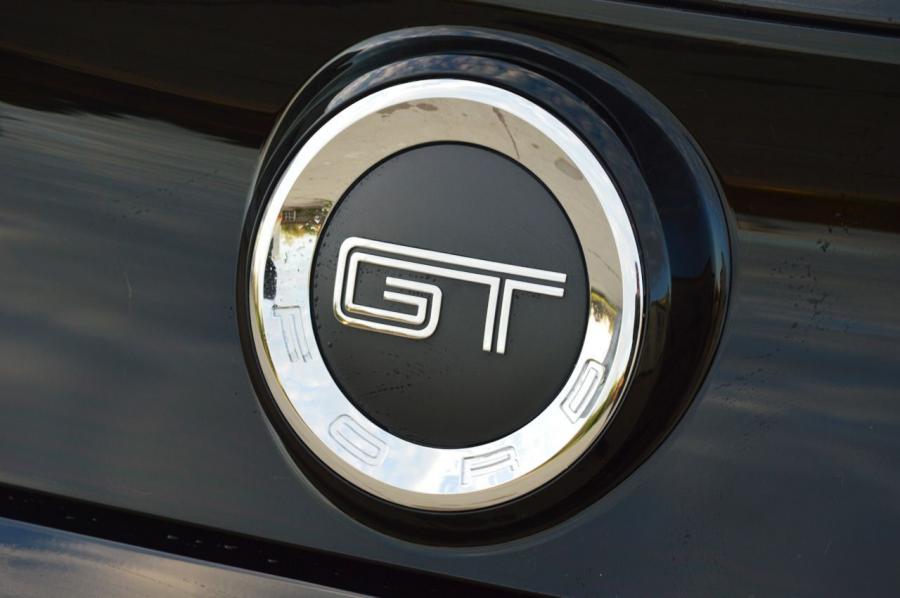  Ford Mustang GT 2014 года  (фото 13 из 27)